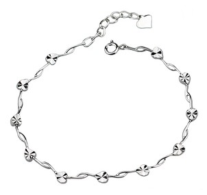 Fashionable silver bracelet